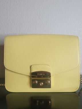 Furla Metropolis Genuine Leather Crossbody bag